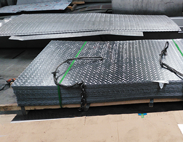 不銹鋼花紋板廠